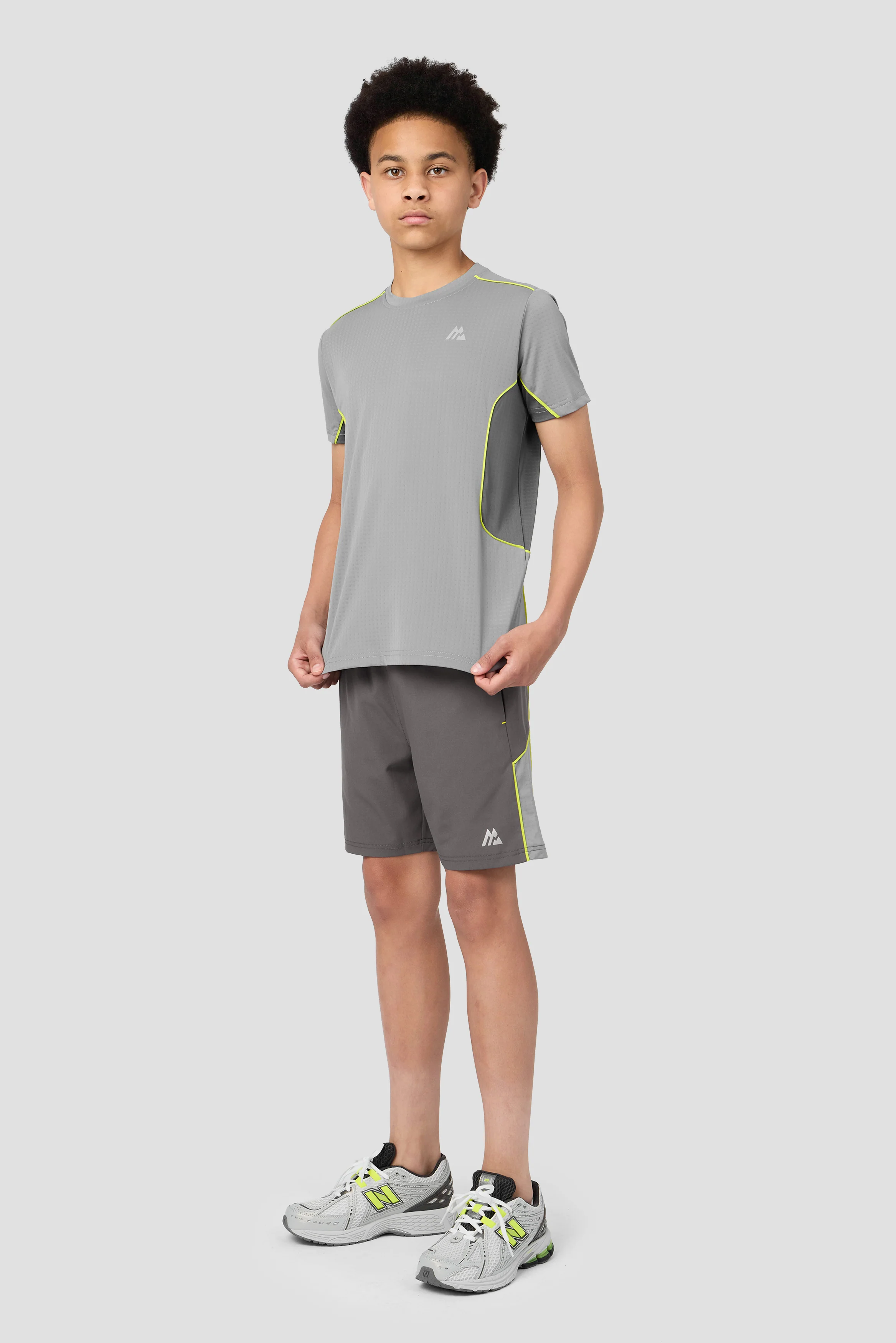 Boys Chroma Short - Cement Grey/Platinum Grey/Electric Lime - Image 3