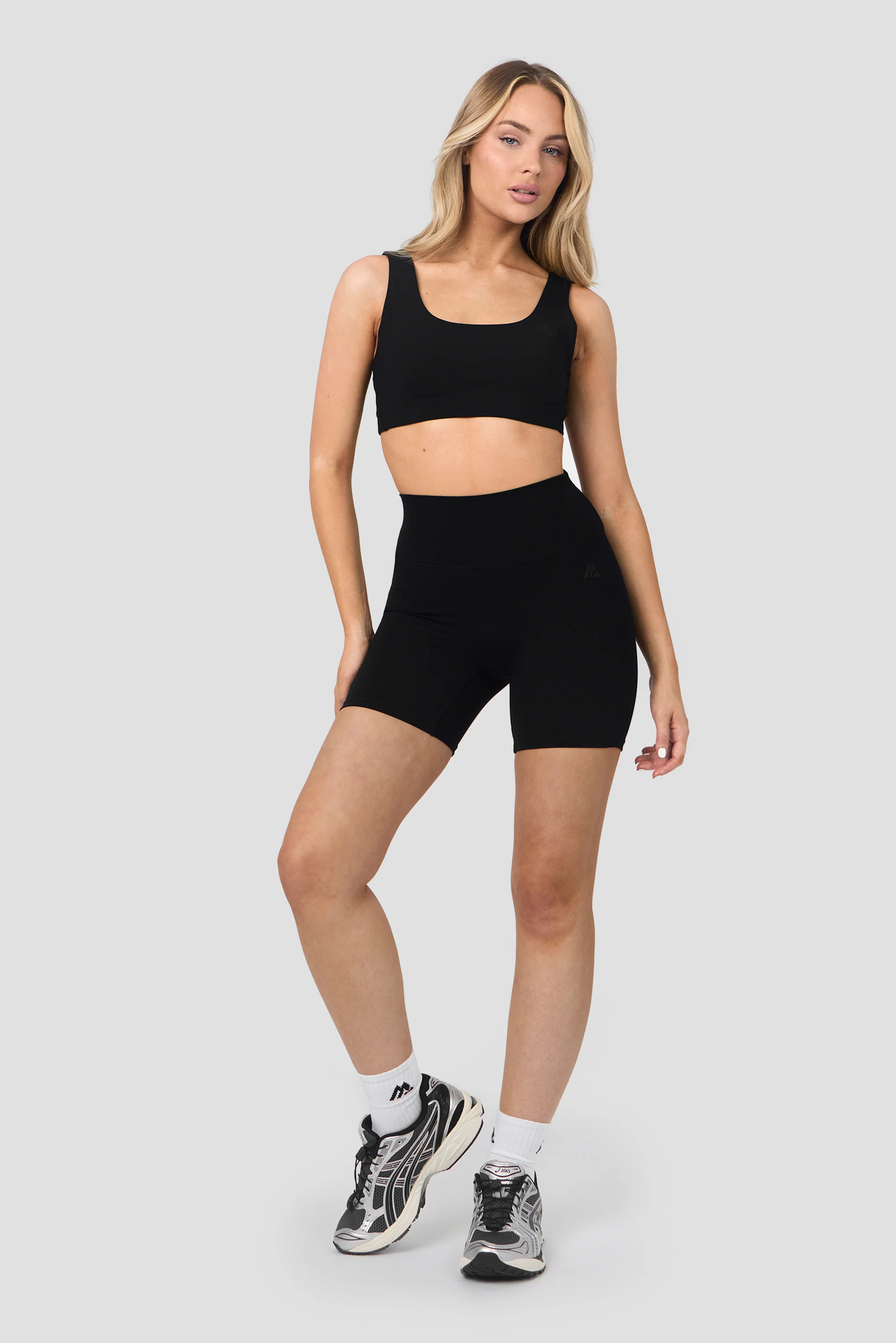 Form Booty Short - Black - Image 5